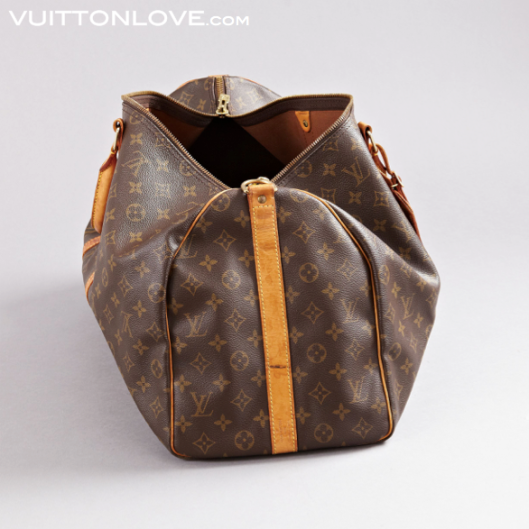 Louis Vuitton Keepall 50 Bandoulière Monogram Canvas Vuitton Love 3
